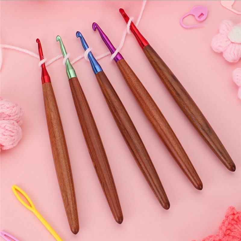 A59Z-関節炎の手に最適な人間工学に基づいた木製ハンドルの - Wooden Crochet Hooks Ergonomic Handle のレビューと価格